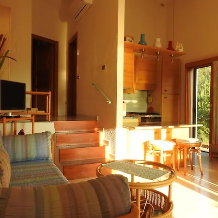 Casa Bouganville Nyaraló Porto Taverna
